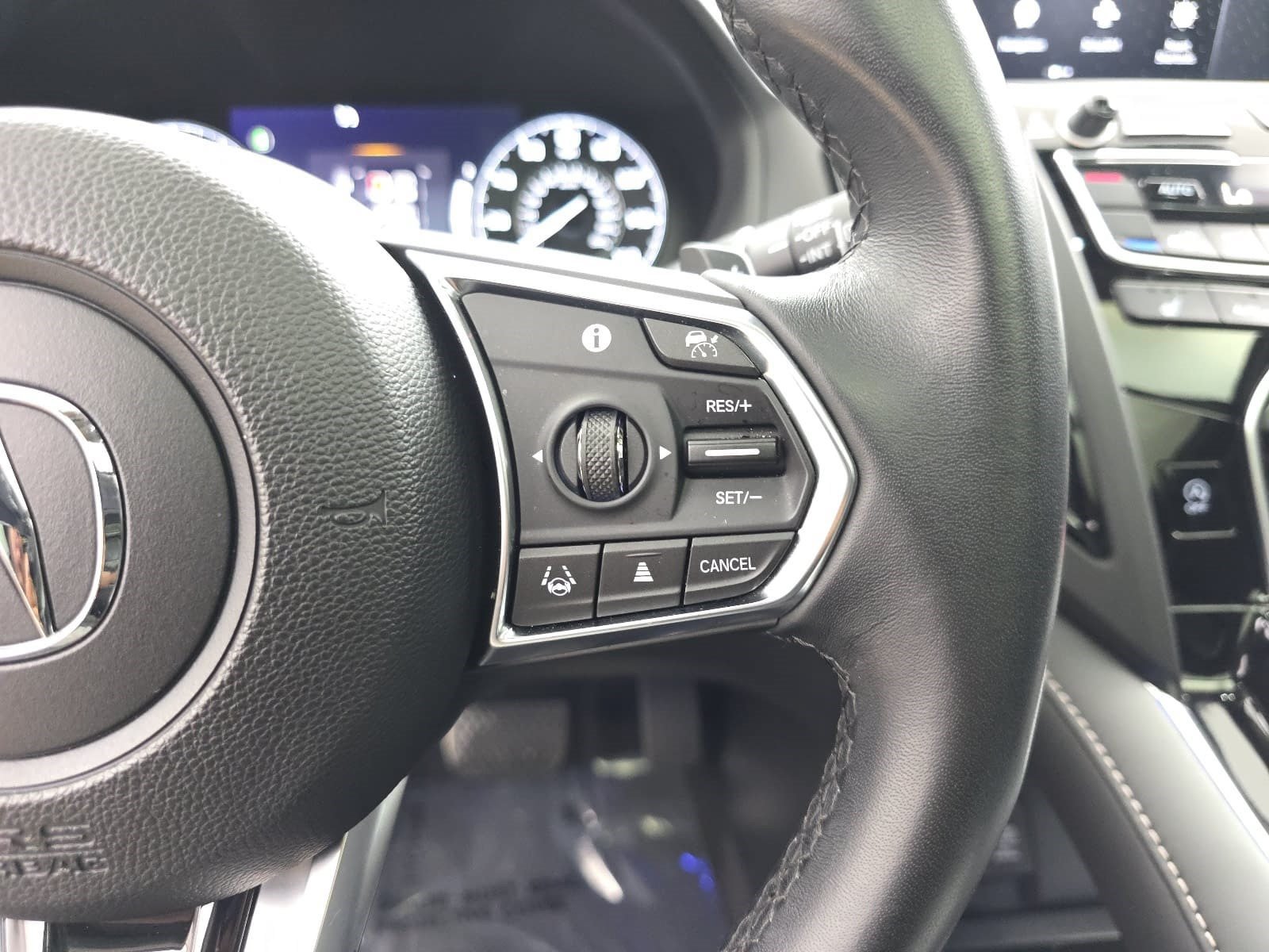 Used 2023 Acura RDX w/ Technology Package FWD image 15