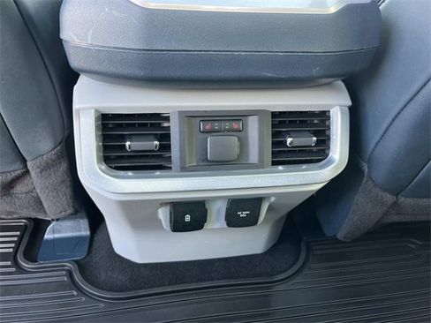 Used 2023 Ford F150 Limited image 18