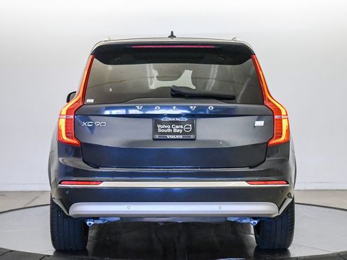 Used 2022 Volvo XC90 T8 Inscription Expression w/ Advanced Package AWD/4WD image 3
