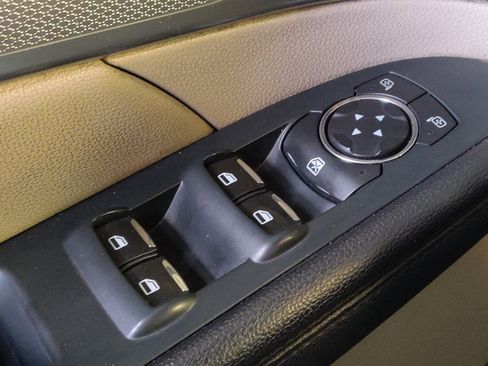 Used 2019 Ford Explorer XLT w/ Equipment Group 201A image 27