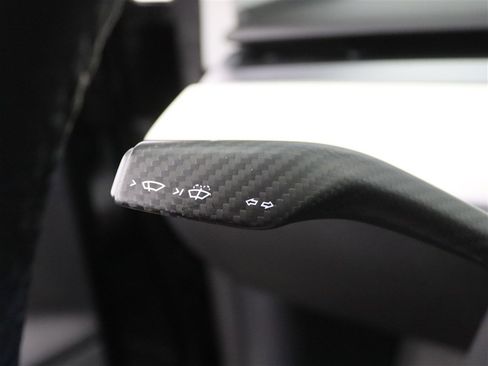 Used 2021 Tesla Model 3 Performance image 31