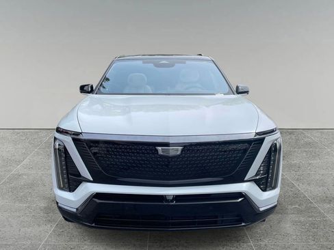 New 2026 Cadillac Vistiq Sport image 8