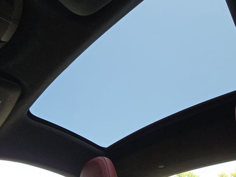 Certified 2022 Porsche 911 Turbo S image 24