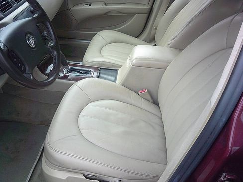 Used 2008 Buick Lucerne CXL w/ Driver Confidence Package FWD image 5