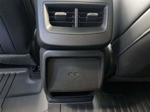 New 2026 Chevrolet Equinox EV LT image 14