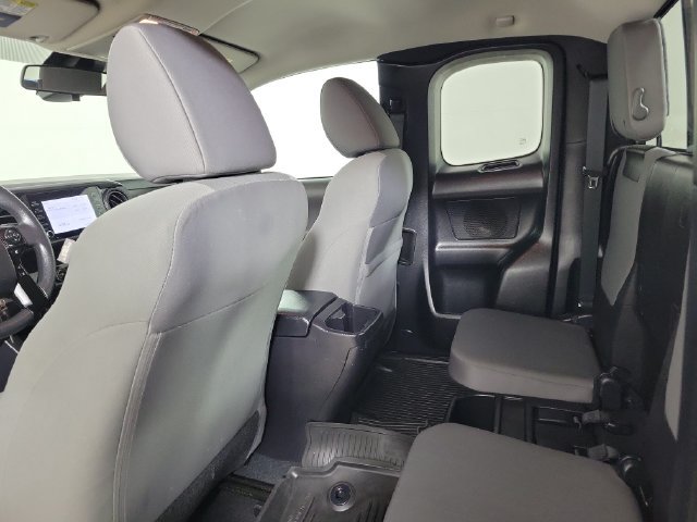 Used 2022 Toyota Tacoma SR w/ SR Convenience Package RWD image 11