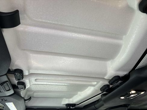 Used 2023 Jeep Wrangler Unlimited Rubicon w/ Cold Weather Group AWD/4WD image 16