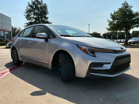 New 2026 Toyota Corolla SE FWD image 4