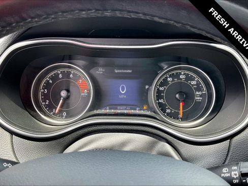Used 2021 Jeep Cherokee Trailhawk AWD/4WD image 14