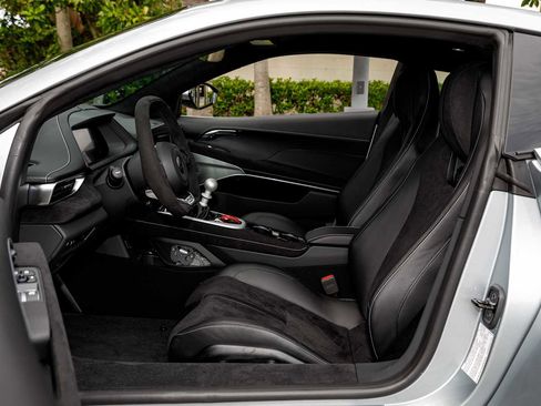 New 2025 Lotus Emira image 39