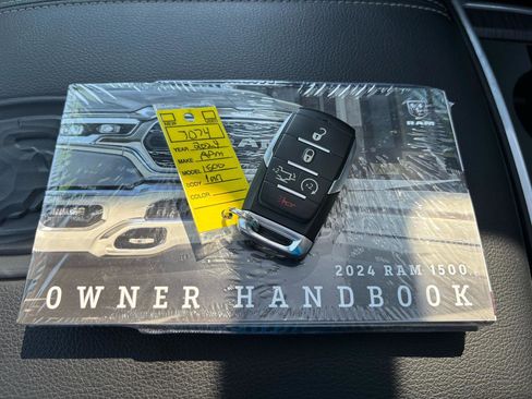 Used 2024 RAM 1500 Laramie image 36