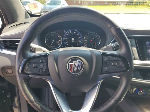 Used 2024 Buick Enclave Premium image 10