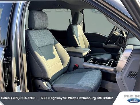 New 2026 Ford F250 XLT w/ XLT Premium Package image 4