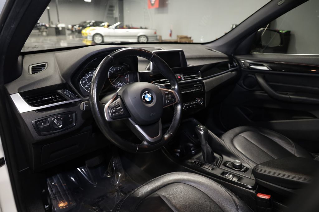 Used 2018 BMW X1 sDrive28i FWD image 17