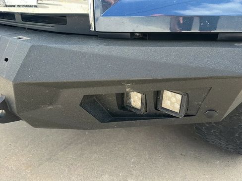 Used 2015 Ford F150 Lariat w/ Equipment Group 502A Luxury AWD/4WD image 9