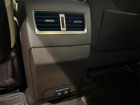 Used 2020 Lexus RX 450h AWD w/ Luxury Package image 18