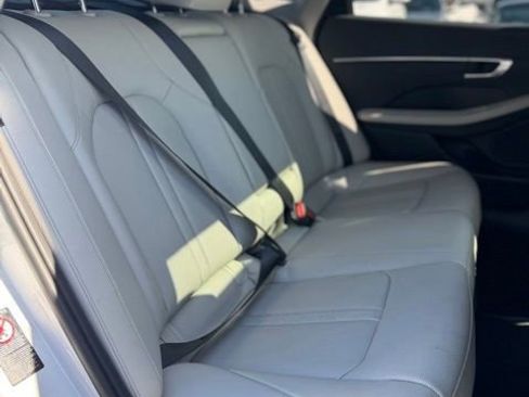 Used 2022 Hyundai Sonata Limited image 22