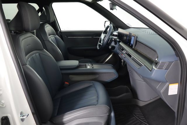Certified 2024 Kia EV9 GT-Line AWD/4WD image 19