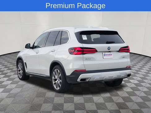 Used 2025 BMW X5 xDrive50e AWD/4WD image 4