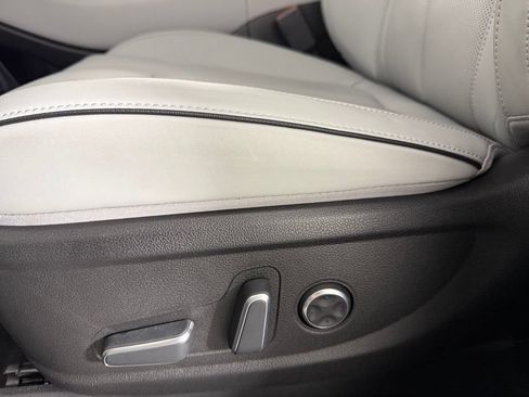Used 2025 Hyundai Palisade SEL FWD image 24