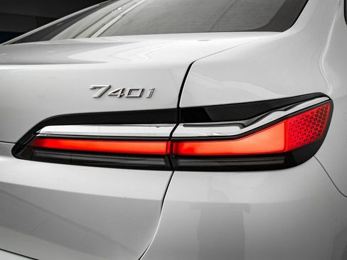 New 2026 BMW 740i xDrive w/ Executive Package image 16