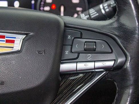 Used 2020 Cadillac XT6 Premium Luxury image 28