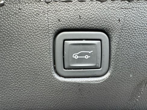 Used 2024 Chevrolet Blazer LT w/ Convenience Package image 15