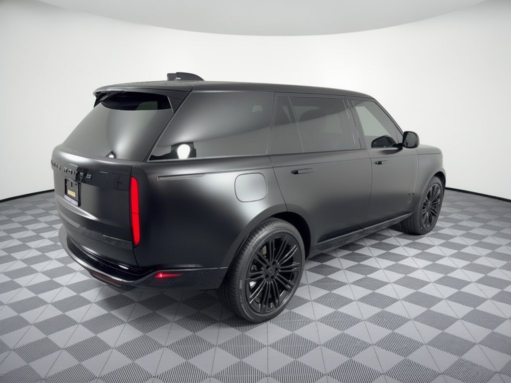 Used 2026 Land Rover Range Rover Long Wheelbase SE AWD/4WD image 9