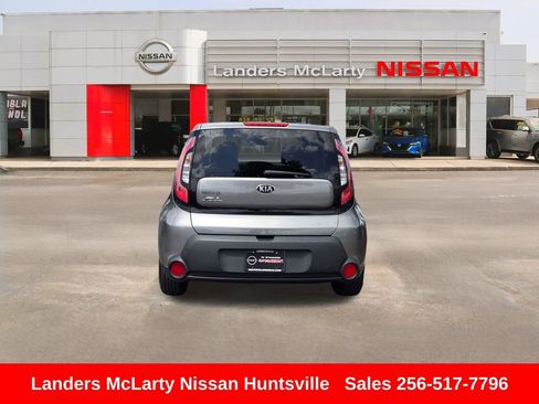 Used 2016 Kia Soul FWD image 5