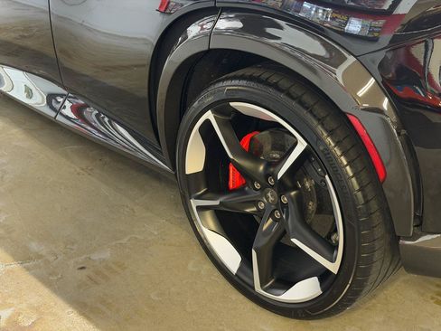 Used 2023 Ferrari Purosangue AWD/4WD image 20