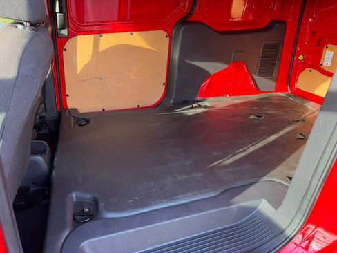Used 2018 Ford Transit Connect XL image 15