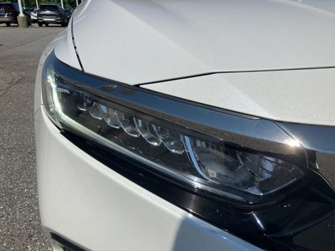 Used 2018 Honda Accord Sport image 24