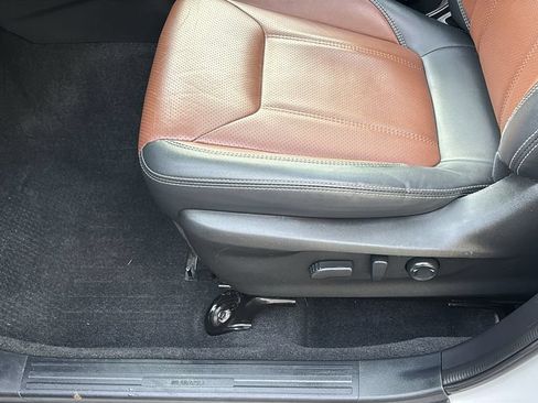 Used 2022 Subaru Forester Touring AWD/4WD image 28