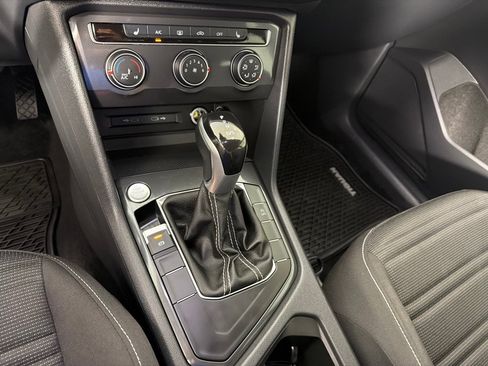 Used 2024 Volkswagen Tiguan S FWD image 17