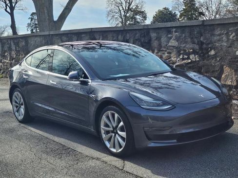 Used 2018 Tesla Model 3 Long Range image 10