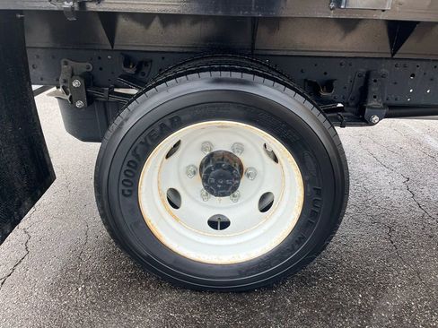 New 2024 Chevrolet Low Cab Forward image 26