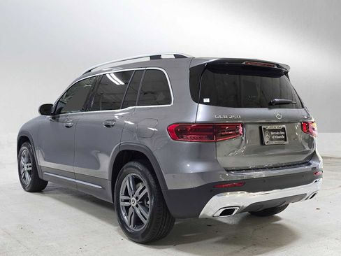 New 2026 Mercedes-Benz GLB 250 4MATIC image 5