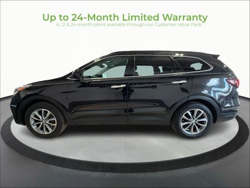 Used 2017 Hyundai Santa Fe SE AWD/4WD image 4