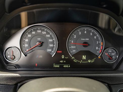 Used 2018 BMW M4 Coupe RWD image 22
