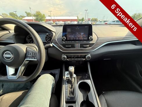Used 2024 Nissan Altima 2.5 SV AWD/4WD image 22
