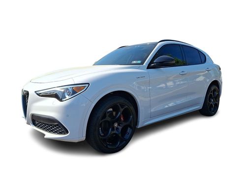 Used 2023 Alfa Romeo Stelvio Veloce AWD/4WD image 3