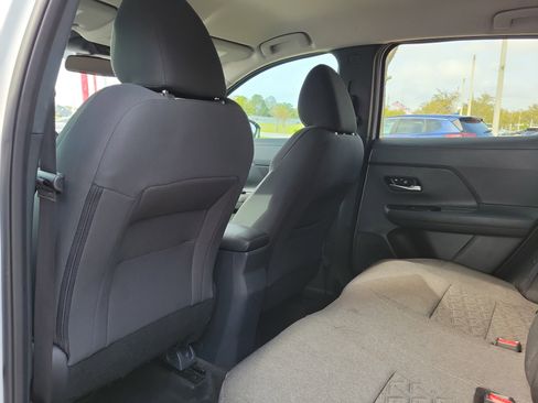 Certified 2025 Nissan Kicks SV FWD image 19