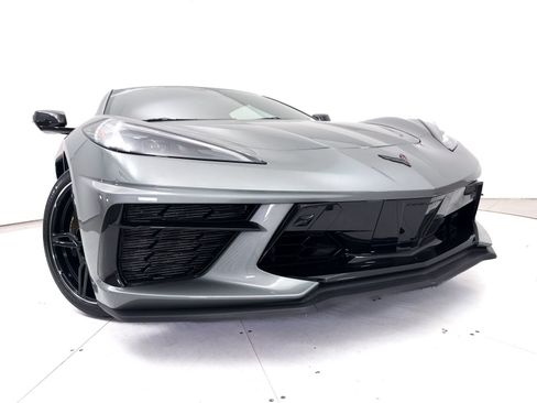 Used 2022 Chevrolet Corvette Stingray Premium Cpe w/ Z51 Performance Package RWD image 8