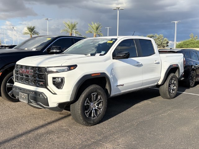Used 2025 GMC Canyon AT4 AWD/4WD image 1