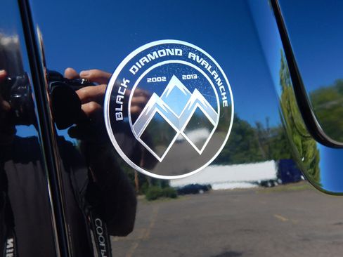 Used 2013 Chevrolet Avalanche LT image 23