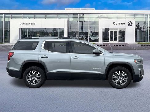 Used 2023 GMC Acadia SLT w/ Preferred Package FWD image 4