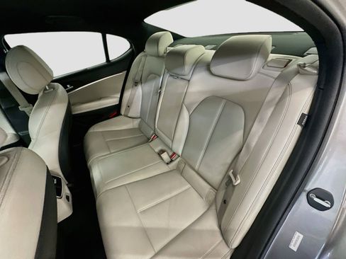 Used 2025 Genesis G70 2.5T AWD/4WD image 29