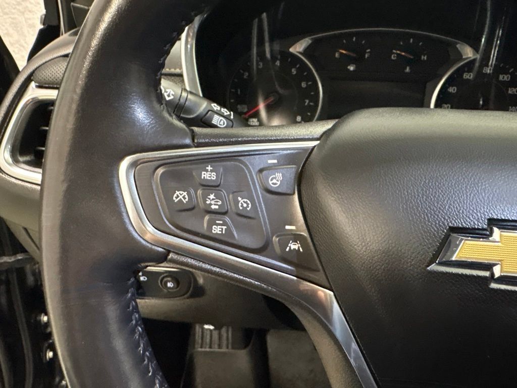 Used 2021 Chevrolet Equinox Premier AWD/4WD image 24