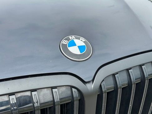 Certified 2025 BMW X7 xDrive40i w/ M Sport Package AWD/4WD image 11