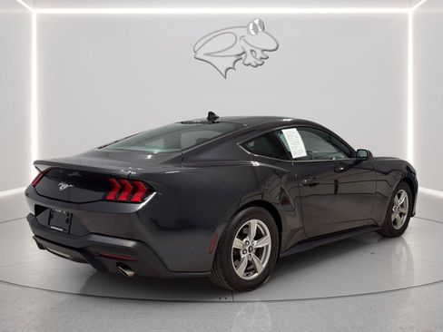 Used 2024 Ford Mustang Coupe RWD image 6